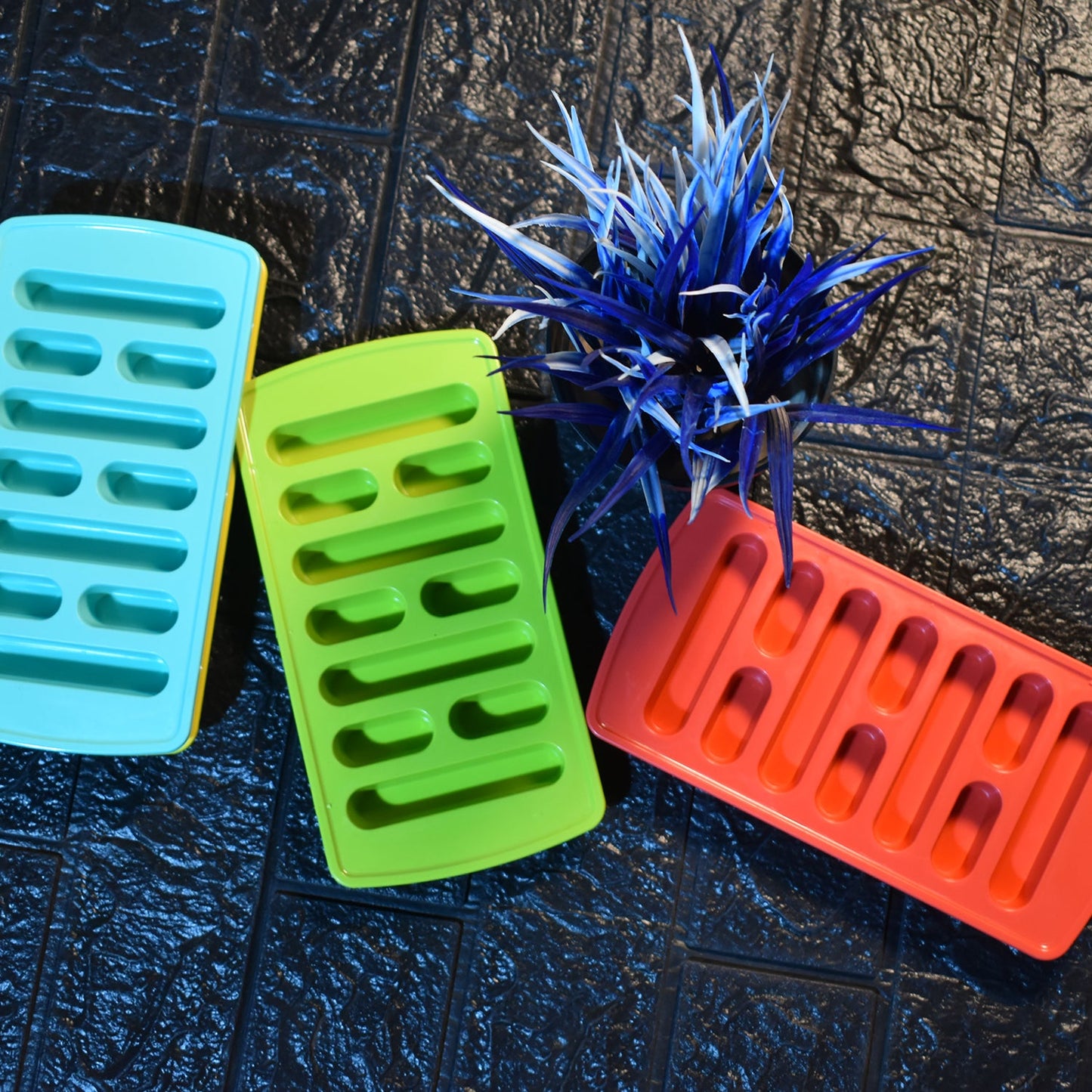 4 Pc Fancy Ice Tray Used Widely In All Kinds Of Household Places While Making Ices And All Purposes.